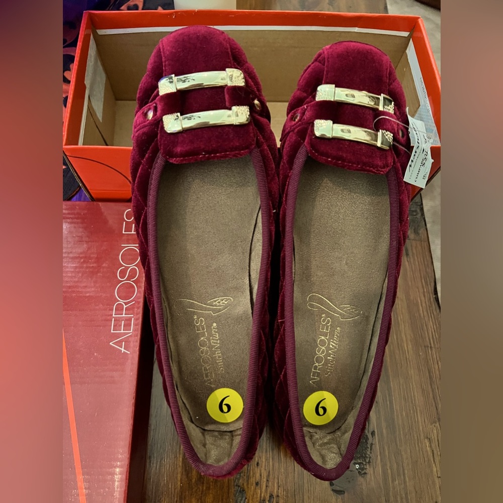 NEW w/TAGS Aerosoles Velvet Ballet Flats Size 9